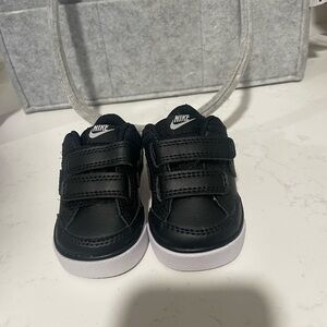 NWOT NIKE Baby Airforce 1- Black